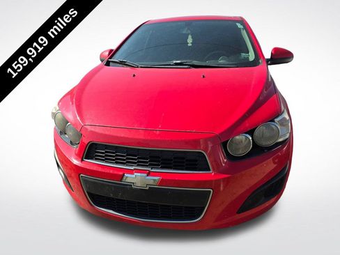 Used 2016 Chevrolet Sonic LT FWD image 2