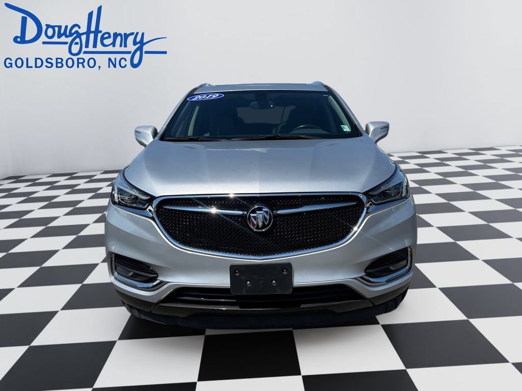 Used 2019 Buick Enclave Essence w/ LPO, Luxury Package AWD/4WD image 8
