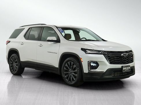 Used 2023 Chevrolet Traverse RS AWD/4WD image 7