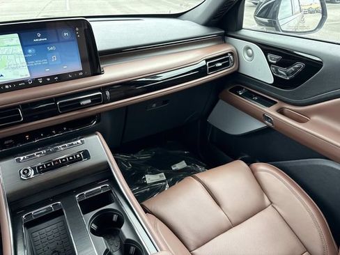 New 2026 Lincoln Aviator Reserve AWD/4WD image 15