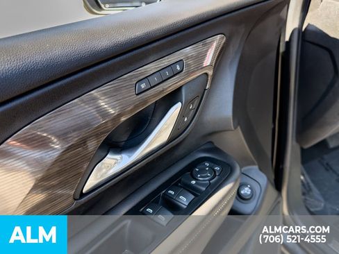 Used 2022 GMC Terrain Denali w/ Black Diamond Edition image 15