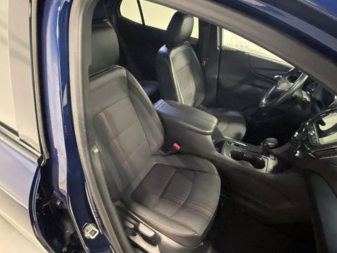 Used 2022 Chevrolet Equinox RS w/ Infotainment Package AWD/4WD image 29