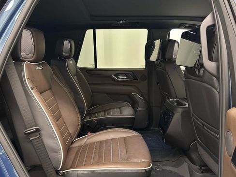 Used 2026 GMC Yukon Denali Ultimate AWD/4WD image 22