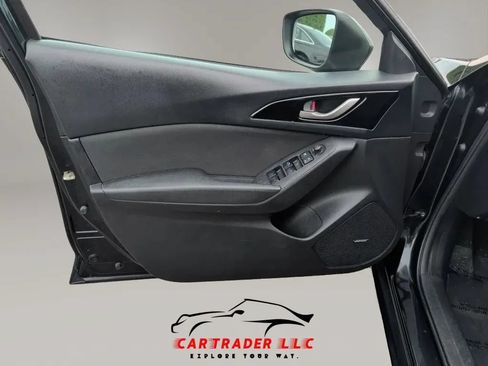Used 2016 MAZDA MAZDA3 i Touring w/ Popular Equipment Package FWD image 15