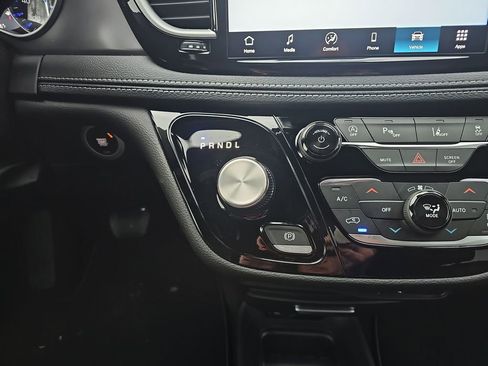 New 2026 Chrysler Pacifica Select FWD image 22