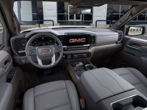 New 2026 GMC Sierra 1500 SLT image 15
