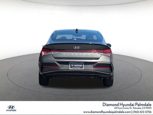 Used 2025 Hyundai Elantra Sport FWD image 6