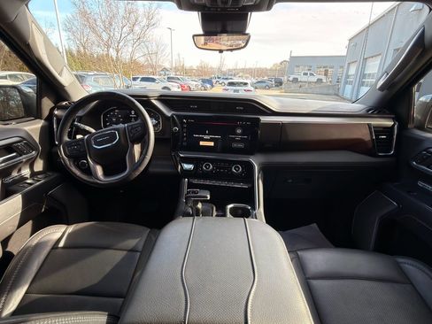 Used 2024 GMC Sierra 1500 Denali image 14