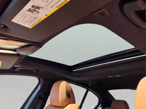 Used 2024 BMW M340i image 17