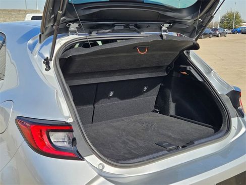 Used 2023 Toyota Corolla SE image 31