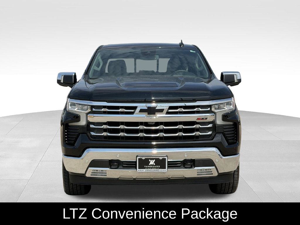 Used 2023 Chevrolet Silverado 1500 LTZ AWD/4WD image 3