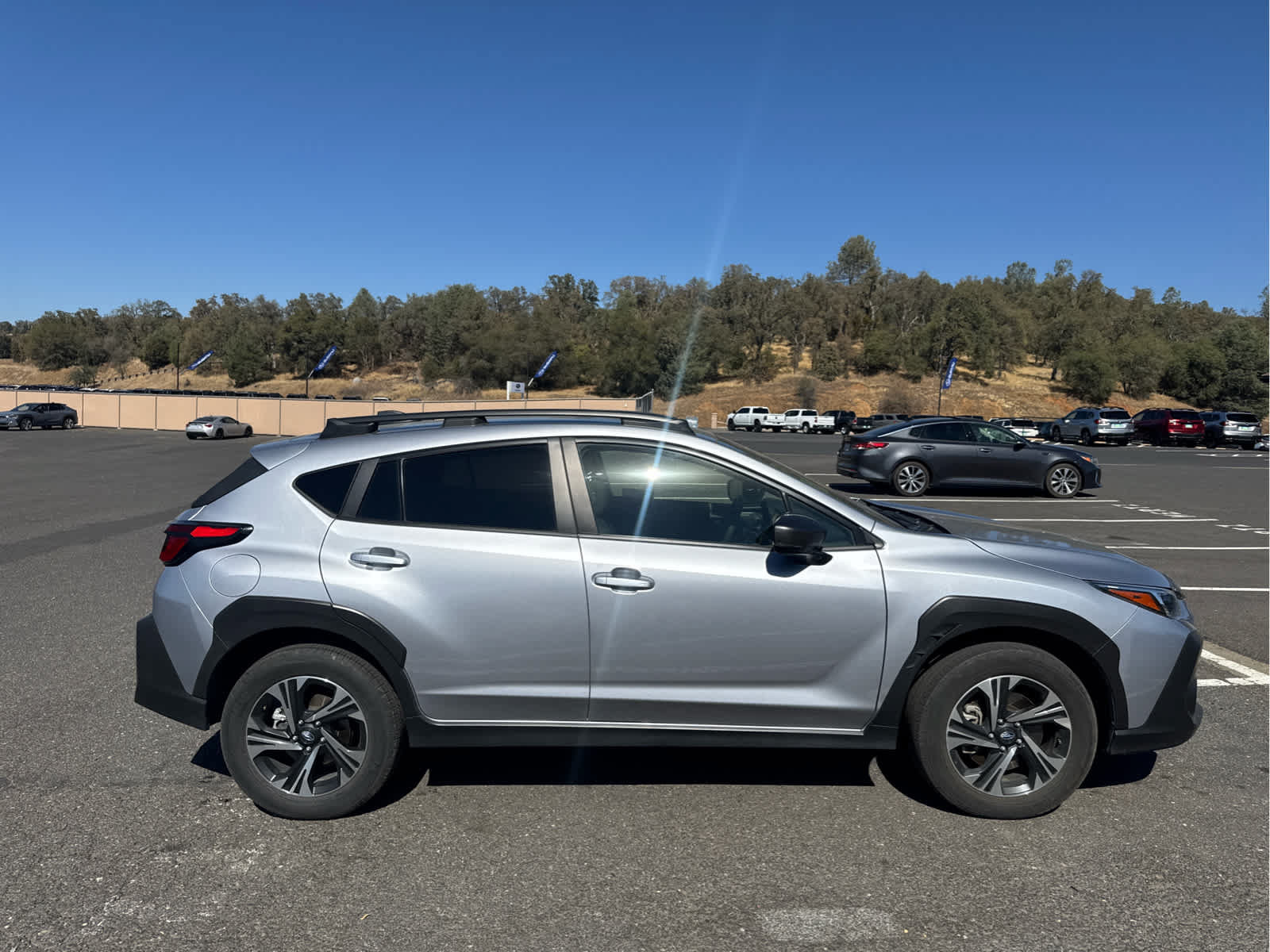 Used 2025 Subaru Crosstrek 2.5i Premium AWD/4WD image 4