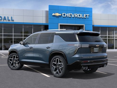 New 2026 Chevrolet Traverse High Country w/ LPO, Floor Liner Package AWD/4WD image 3