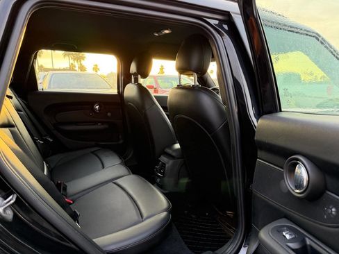 Used 2017 MINI Cooper Clubman FWD image 24