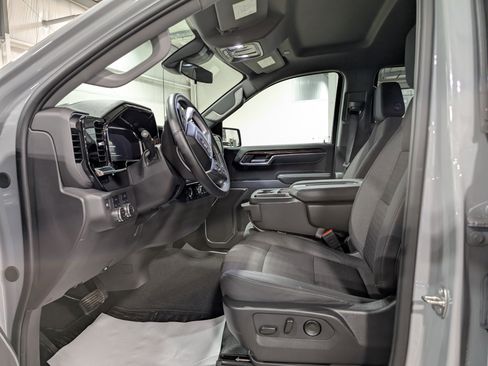 Used 2024 GMC Sierra 1500 Elevation image 9