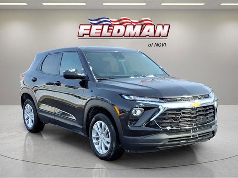 Used 2024 Chevrolet TrailBlazer LS w/ LS Convenience Package image 11