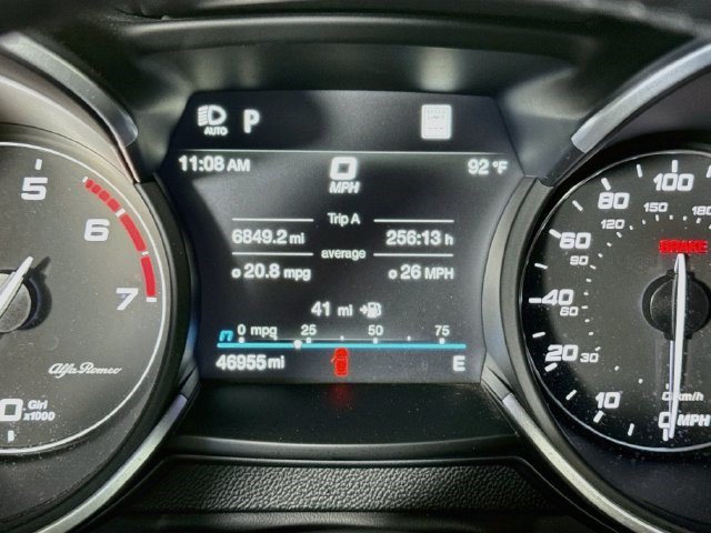 Used 2023 Alfa Romeo Stelvio Veloce AWD/4WD image 15