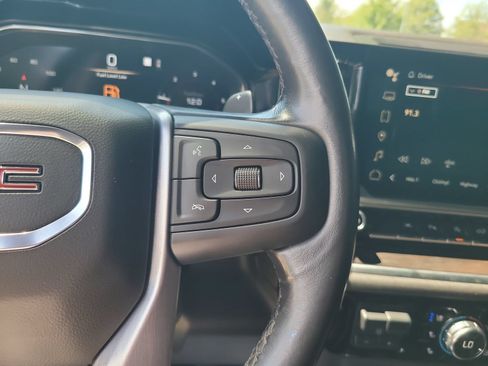 Used 2022 GMC Sierra 1500 SLT AWD/4WD image 15