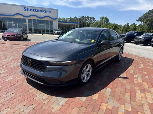Certified 2023 Honda Accord LX image 32