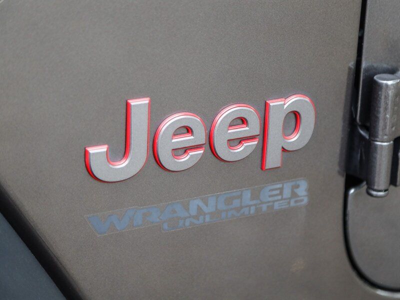 Used 2019 Jeep Wrangler Unlimited Rubicon AWD/4WD image 34
