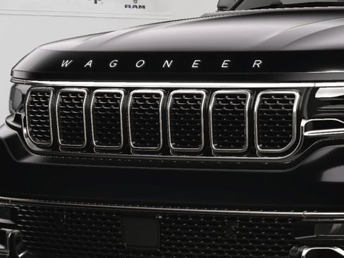 New 2024 Jeep Wagoneer L Series II w/ Flexible Seating Group AWD/4WD image 14