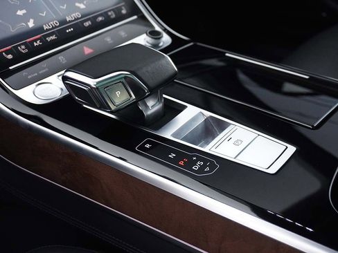 Used 2020 Audi A8 L 3.0T w/ Executive Package image 70