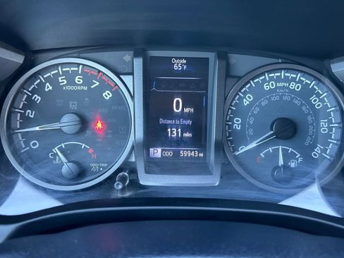 Used 2020 Toyota Tacoma TRD Off-Road w/ TRD Premium Off Road Package image 11