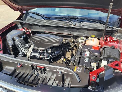 Certified 2022 GMC Acadia SLT w/ Technology Package image 33