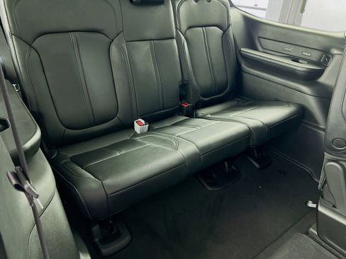 New 2026 Jeep Grand Wagoneer Limited AWD/4WD image 26