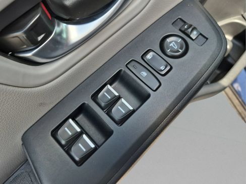 Certified 2025 Honda Pilot EX-L image 16