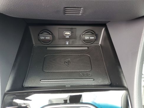 Used 2020 Hyundai Ioniq Limited image 30