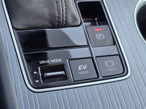 Used 2024 Toyota Sienna XSE w/ XSE Premium Package AWD/4WD image 12