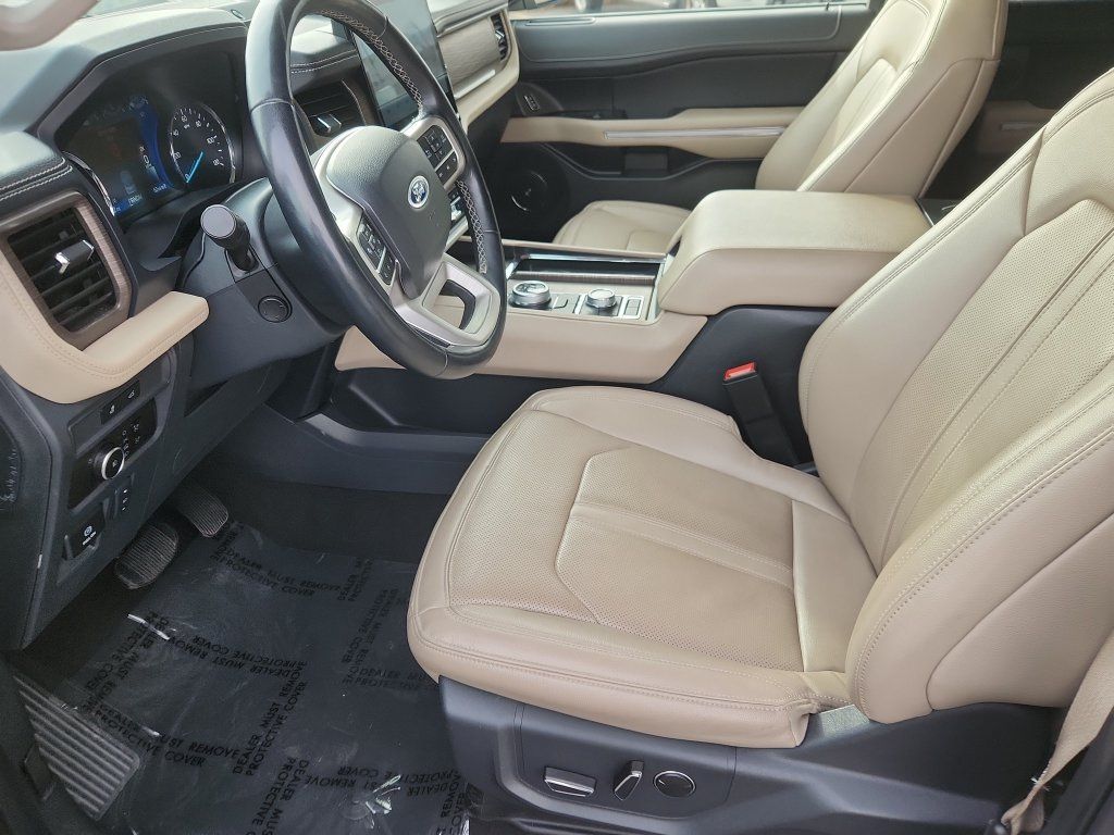 Used 2024 Ford Expedition Limited AWD/4WD image 7