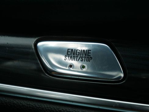 Used 2024 Buick Enclave Essence w/ Experience Buick Package AWD/4WD image 23