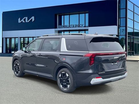 New 2026 Kia Carnival EX image 9