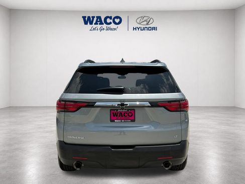 Used 2023 Chevrolet Traverse LT FWD image 7