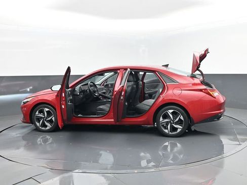 Used 2023 Hyundai Elantra Limited FWD image 32