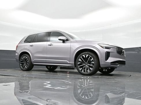 New 2026 Volvo XC90 B6 Plus w/ Protection Package Premier image 27