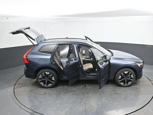 New 2026 Volvo XC60 B5 Plus w/ Climate Package AWD/4WD image 47