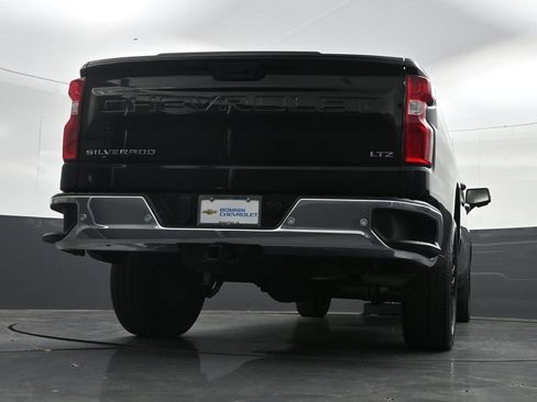 Used 2022 Chevrolet Silverado 1500 LTZ w/ LTZ Premium Package AWD/4WD image 35