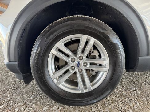 Used 2023 Ford Explorer XLT w/ Equipment Group 202A image 43