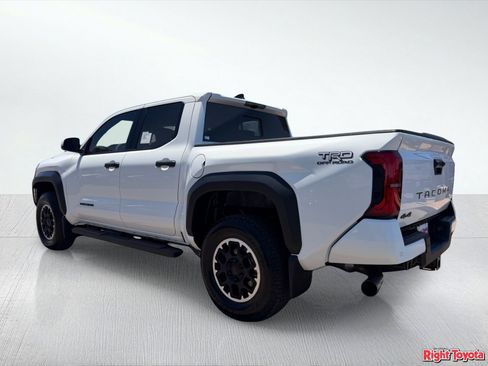 New 2026 Toyota Tacoma TRD Off-Road AWD/4WD image 4