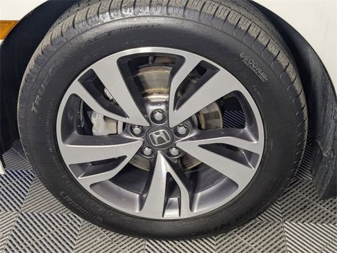 Used 2022 Honda Odyssey Touring image 8