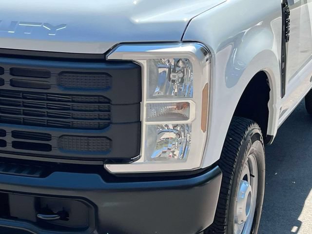 New 2027 Ford F250 XL AWD/4WD image 9