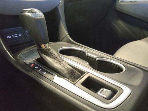 Used 2021 Chevrolet Equinox LS w/ LS Convenience Package image 26