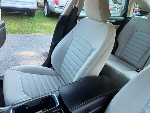 Used 2018 Ford Fusion S FWD image 14