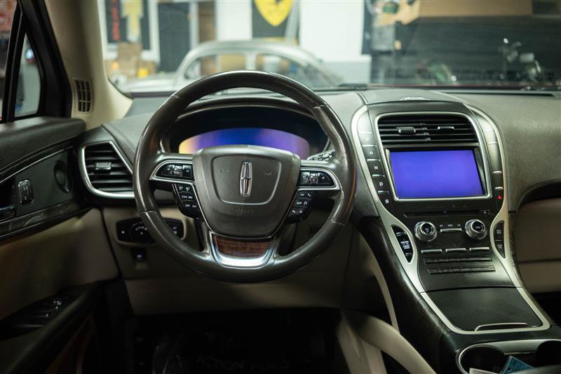 Used 2019 Lincoln Nautilus Reserve AWD/4WD image 19