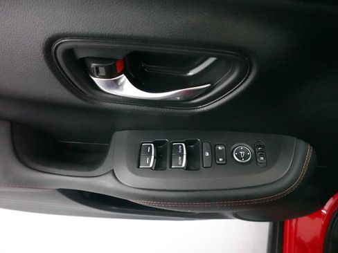 Certified 2025 Honda HR-V Sport image 11