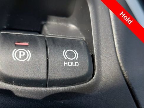 Used 2023 Toyota Corolla Cross LE w/ Moonroof Package AWD/4WD image 17