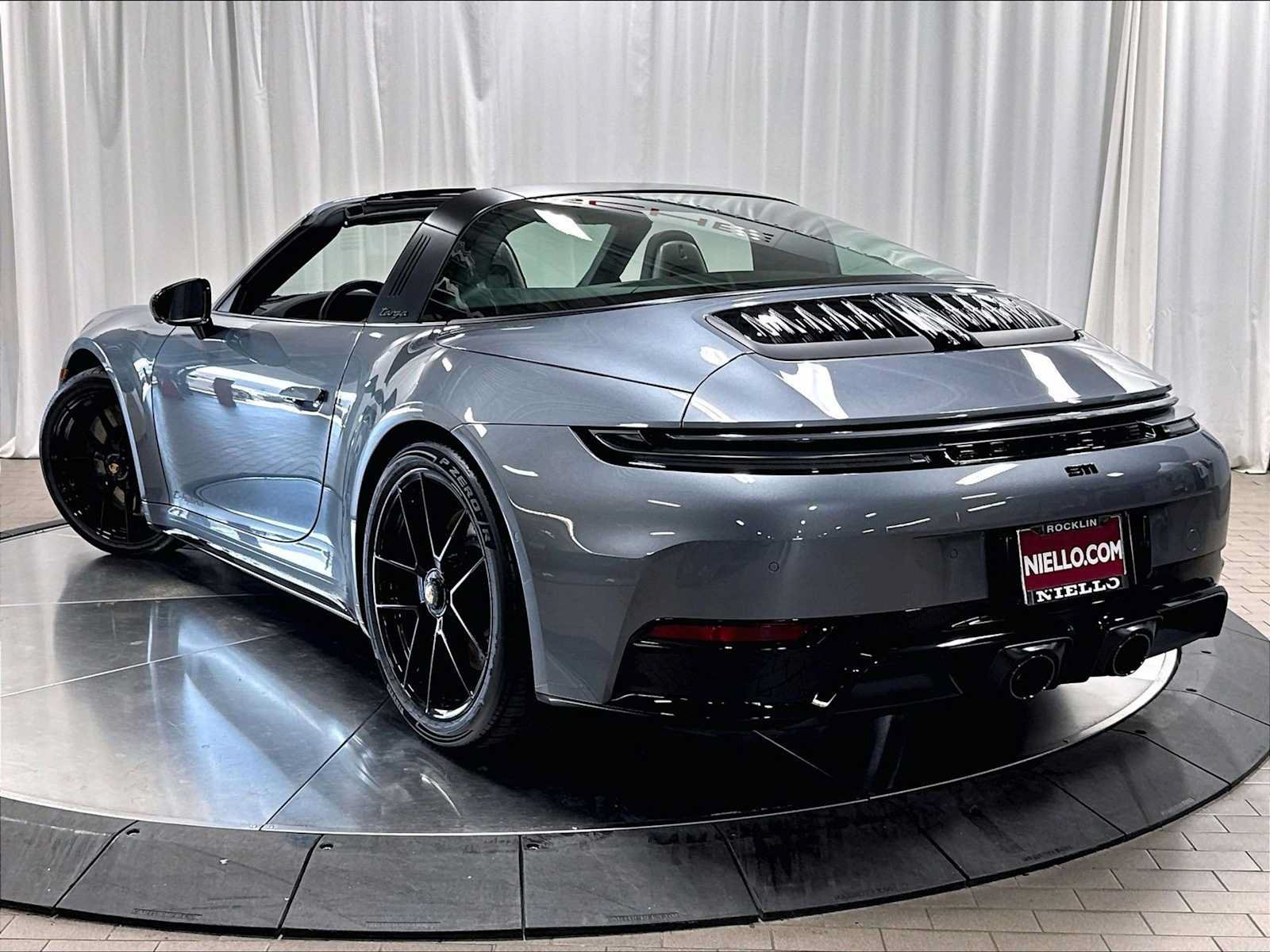 Used 2026 Porsche 911 Targa 4 GTS AWD/4WD image 3